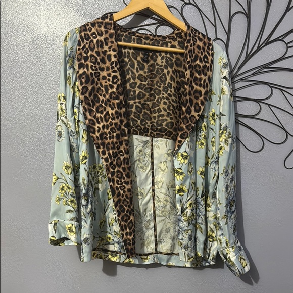 White House Black Market Leopard Print Jacket - Picture 3 of 5